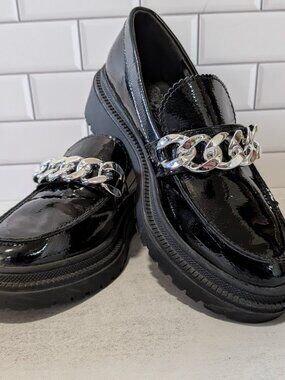 VINCE CAMUTO Girls Chunky Loafers - Black Patent Vegan - Silver Chain - Size 3
